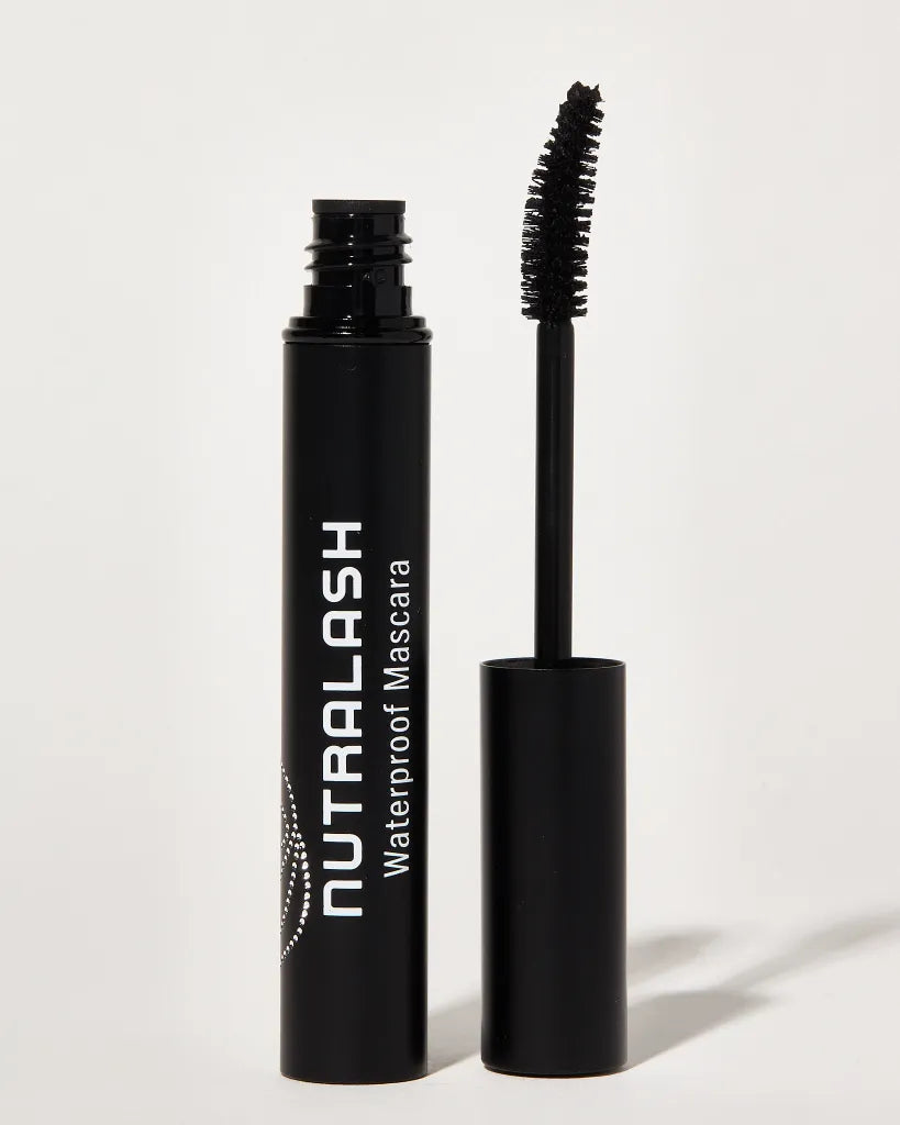 Stabile wasserfeste Mascara mit Diamantstaub