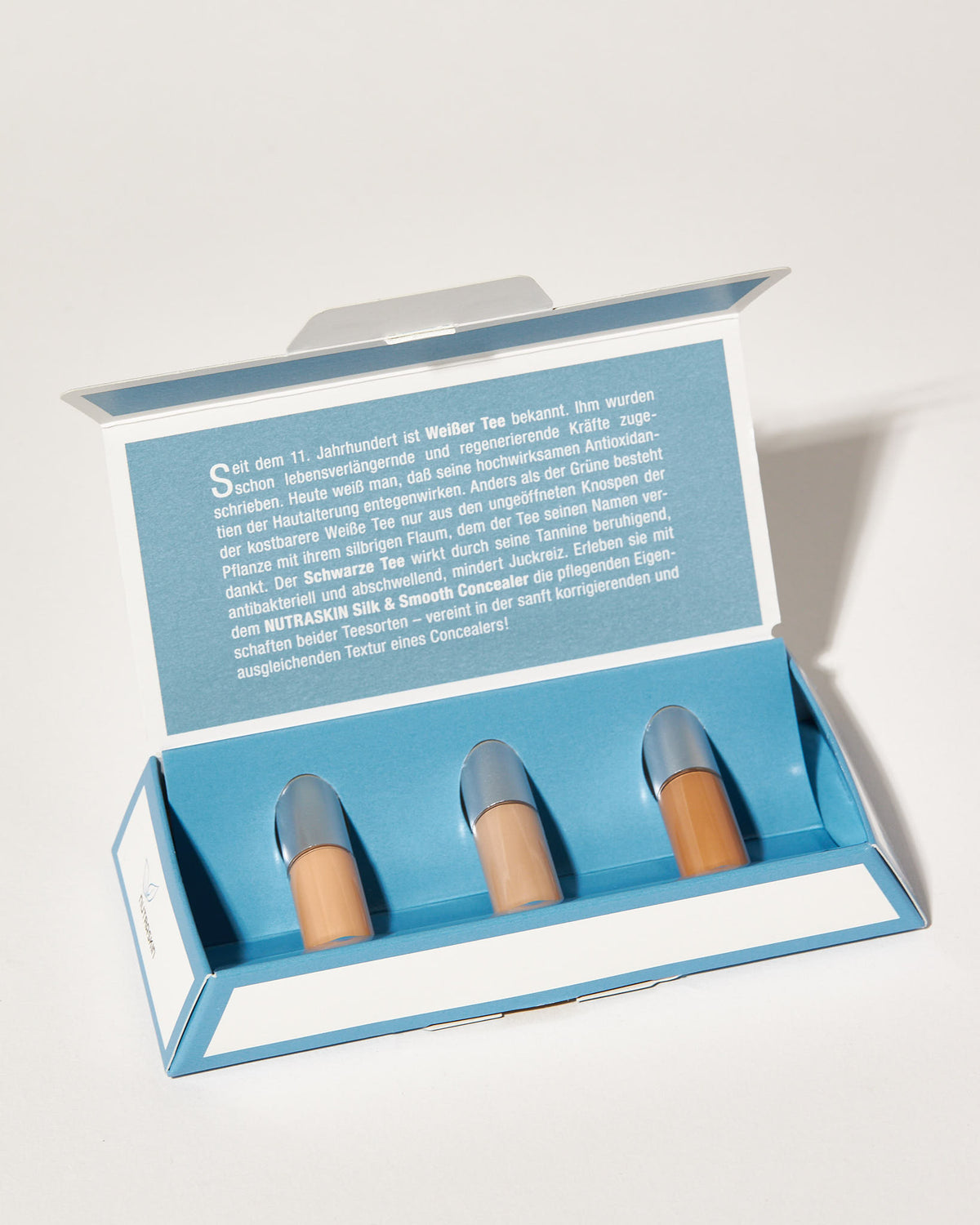 Concealer mit Tee-Extrakten in praktischer Dreier-Box