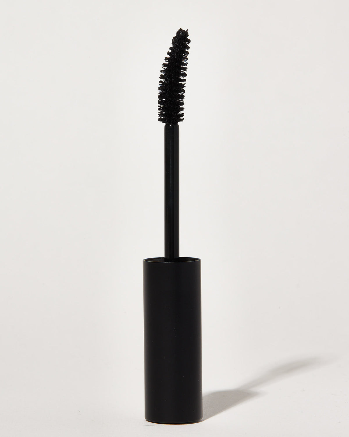 Stabile wasserfeste Mascara mit Diamantstaub