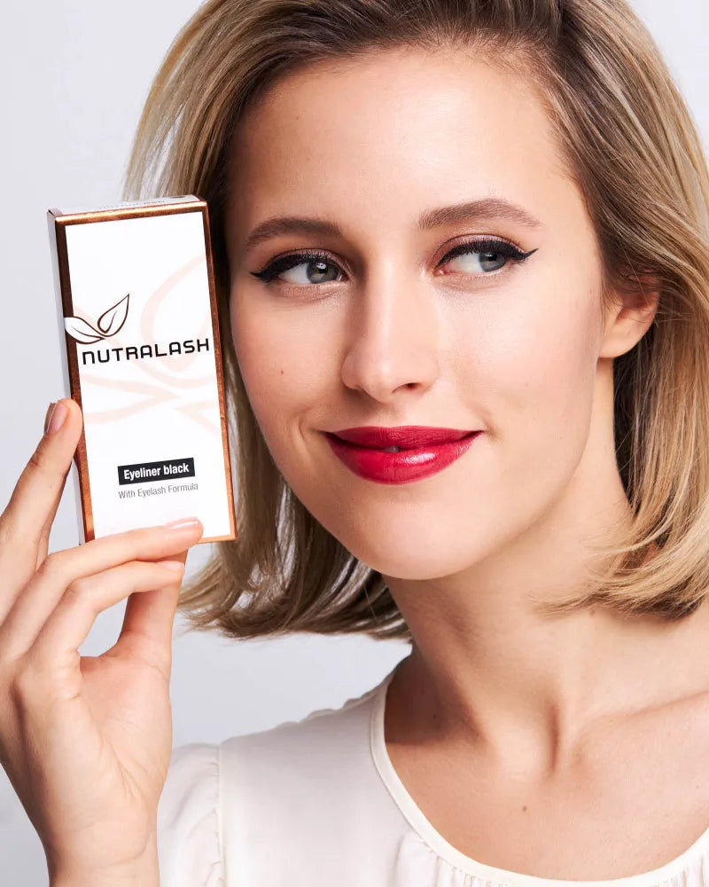 Intensiver Eyeliner mit Wimpernserum-Zusatz